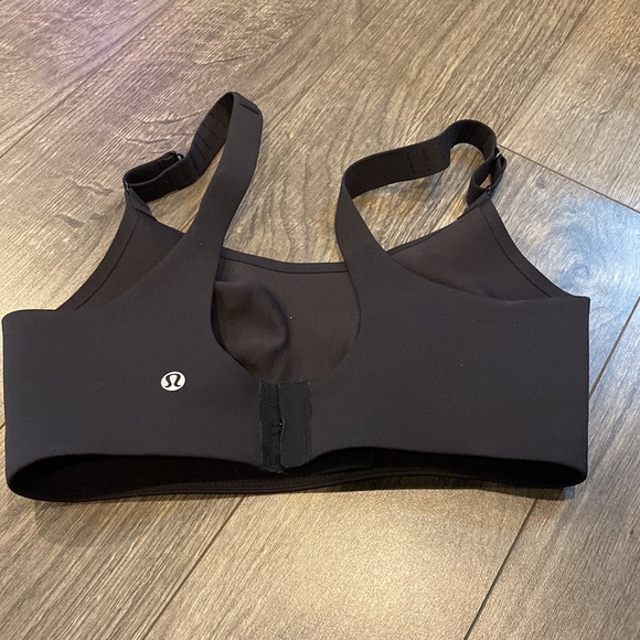 Lululemon adjustable sports bra - Picture 2 of 4